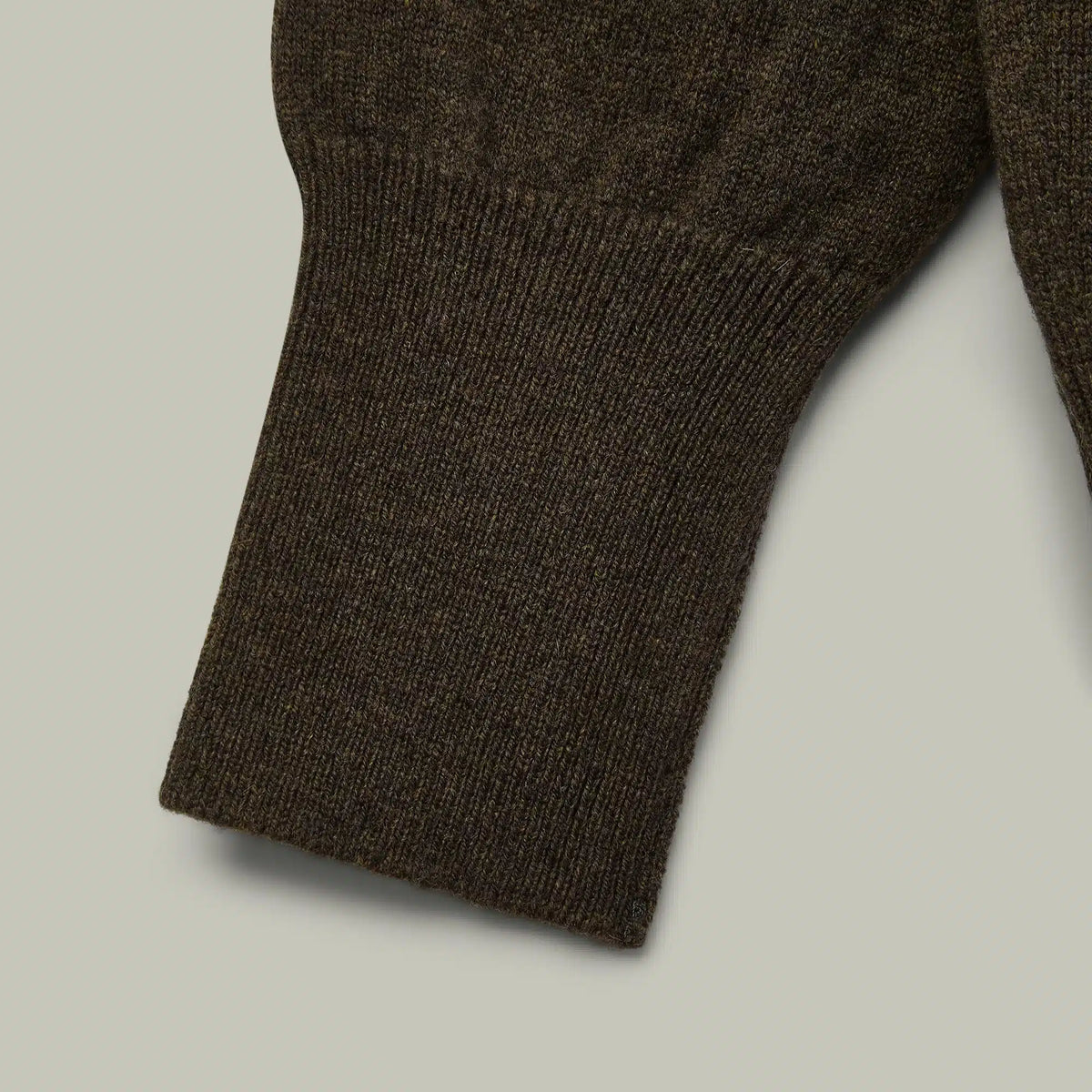 H&H - Northwood Wool V-Neck Sweater - Forest Green