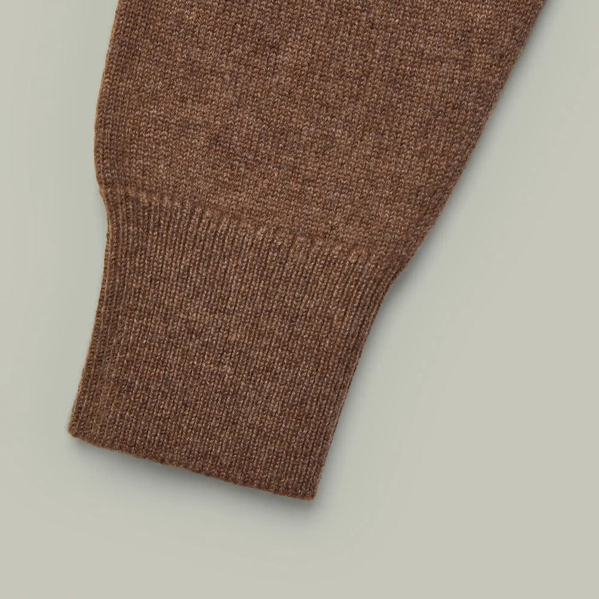 H&H - Harrow Cashmere V-Neck Sweater - Mocha