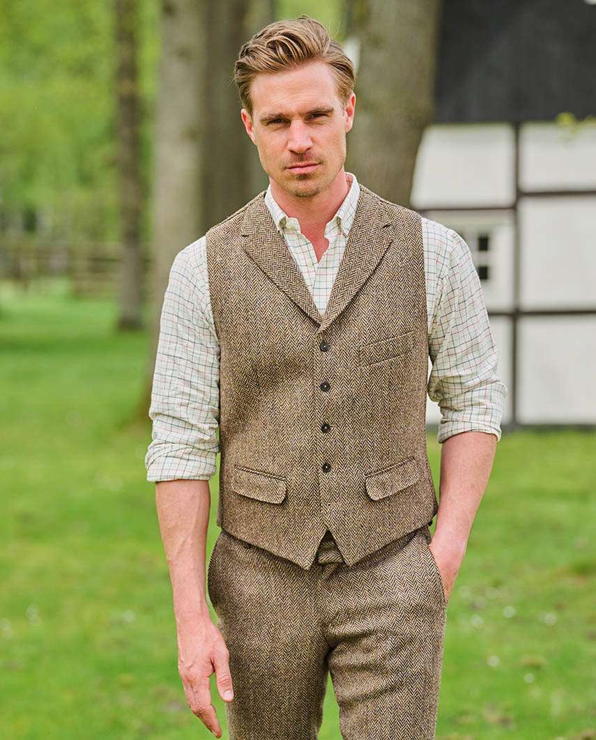 Wellington of Bilmore <br> Wales Vest Country Herringbone